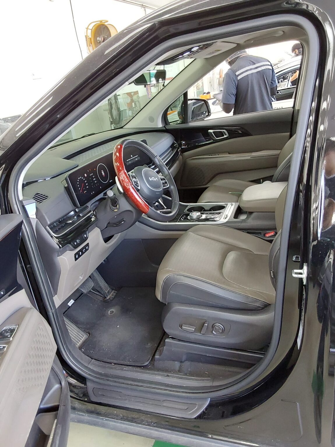 KIA THE NEW CARNIVAL (KA4) 9-SEATER DIESEL SIGNATURE 2025 - zdjęcie 10