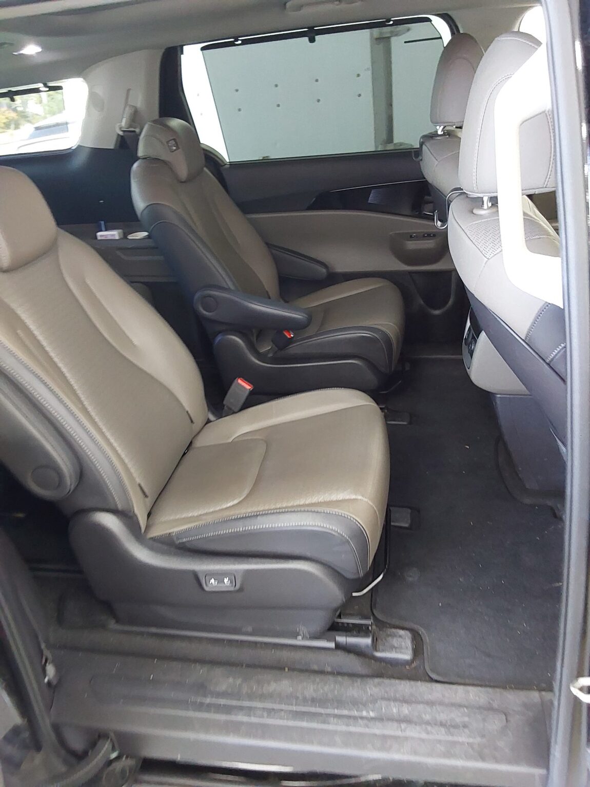 KIA THE NEW CARNIVAL (KA4) 9-SEATER DIESEL SIGNATURE 2025 - zdjęcie 13