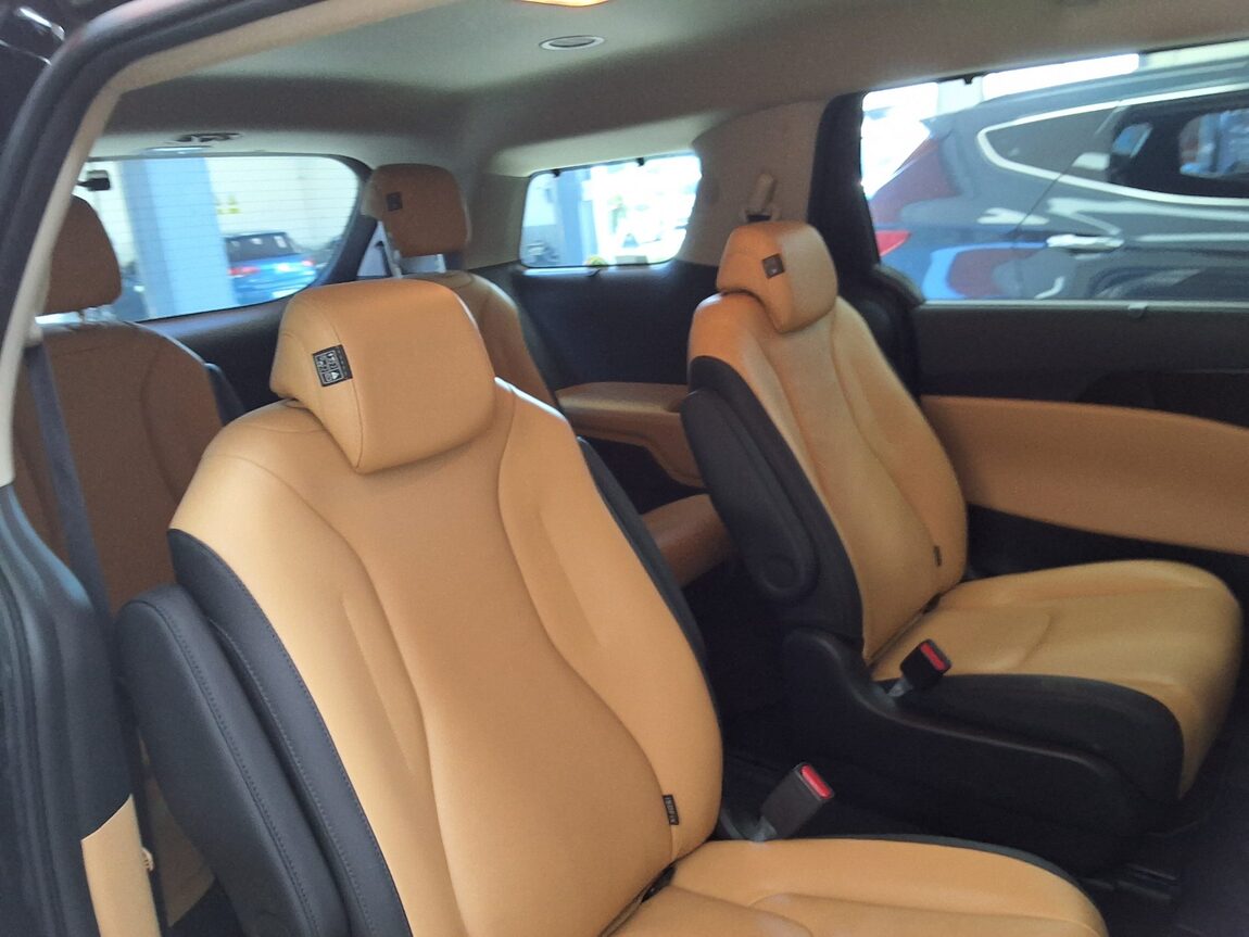 KIA NEW CARNIVAL (KA4) 9-SEATER DIESEL NOBLESSE 2023 - zdjęcie 14