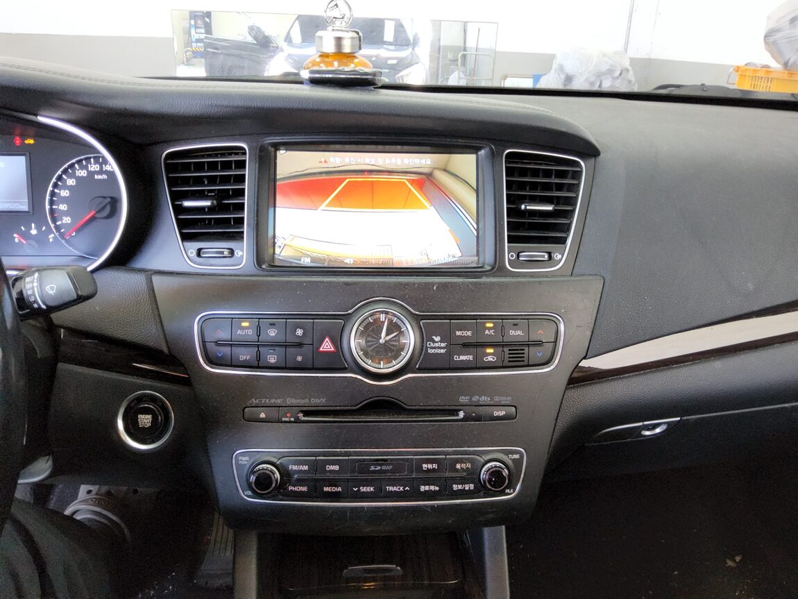 KIA THE NEW K7 2.4 GDI PRESTIGE 2015 - zdjęcie 18