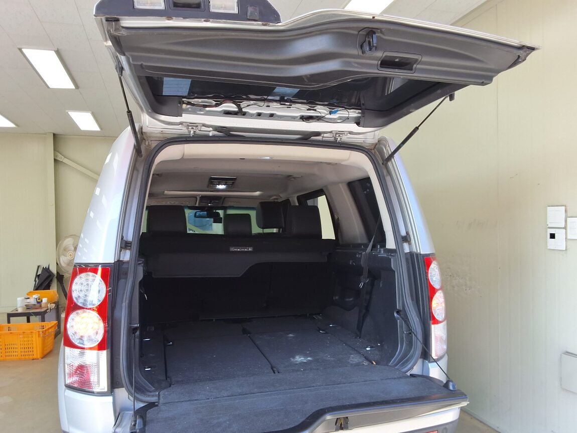 LAND ROVER DISCOVERY 4 3.0 SDV6 SE 2012 - zdjęcie 16