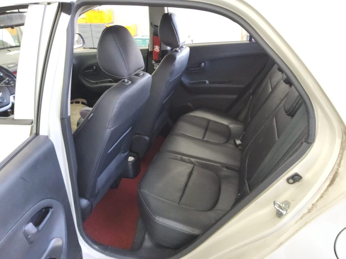 KIA ALL NEW MORNING GASOLINE DELUXE 2013 - zdjęcie 12