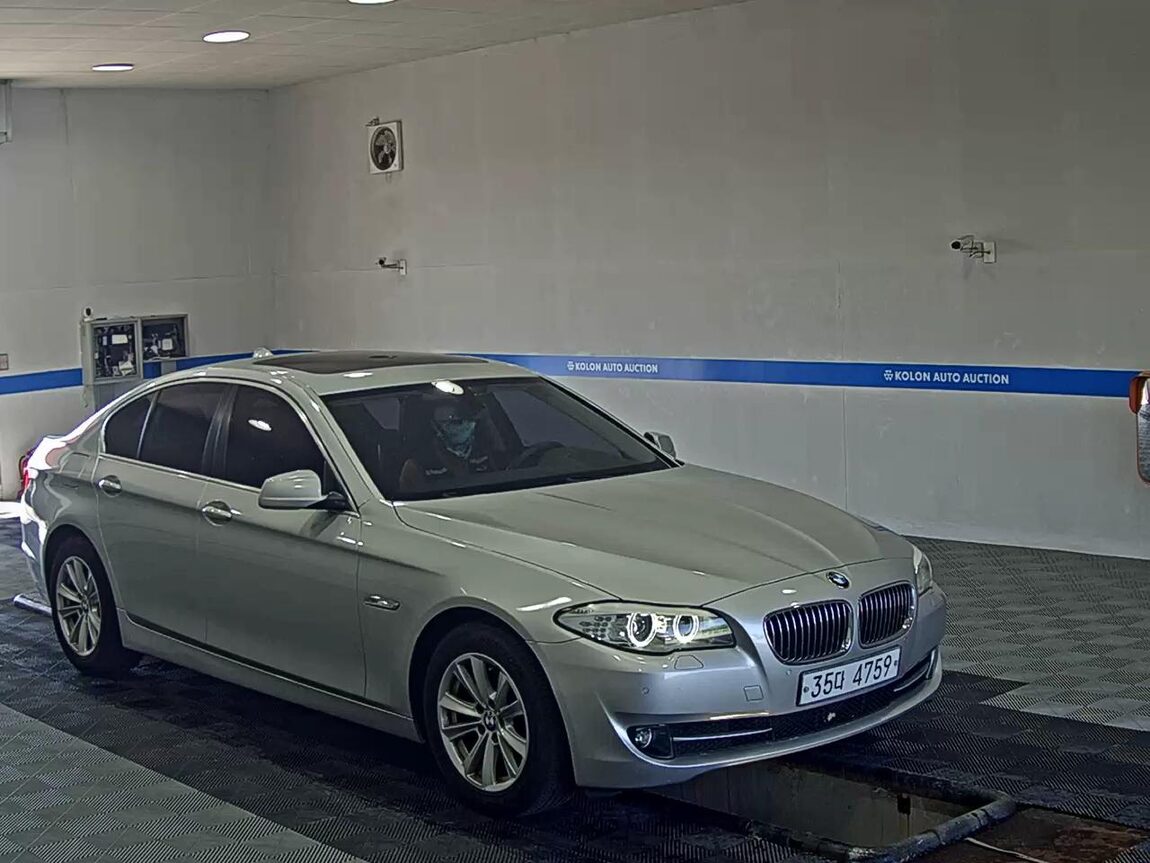 BMW 5 SERIES (6TH GEN) 520d 2013 - zdjęcie 3
