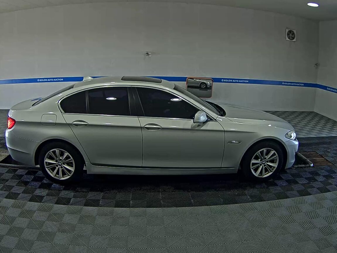 BMW 5 SERIES (6TH GEN) 520d 2013 - zdjęcie 4