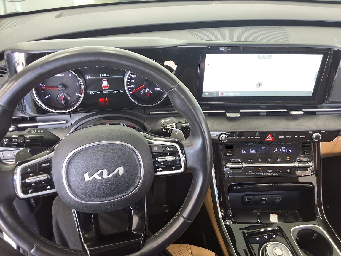 KIA NEW CARNIVAL (KA4) 9-SEATER DIESEL NOBLESSE 2023 - zdjęcie 18