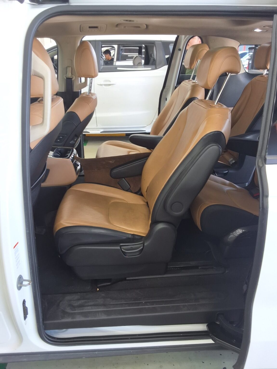KIA NEW CARNIVAL (KA4) 9-SEATER DIESEL NOBLESSE 2023 - zdjęcie 13
