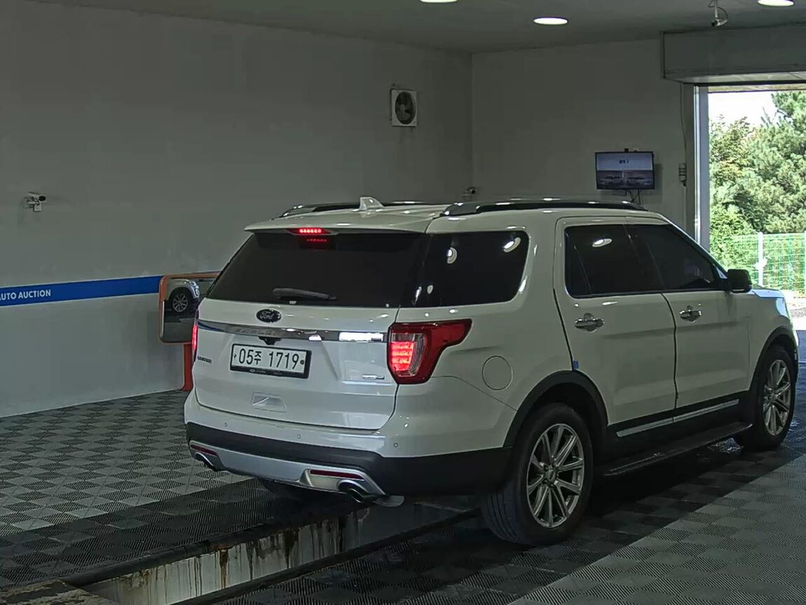 FORD EXPLORER (5TH GEN) 2.3 AWD LIMITED 2017 - zdjęcie 5
