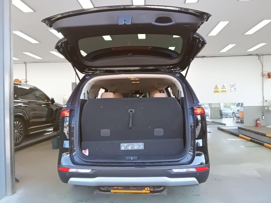 KIA NEW CARNIVAL (KA4) 9-SEATER DIESEL PRESTIGE 2021 - zdjęcie 15