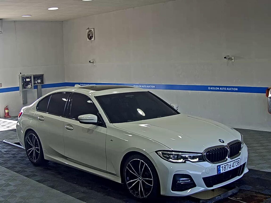 BMW 3 SERIES (7TH GEN) 320i M SPORT PERFORMANCE PACK 2022 - zdjęcie 3