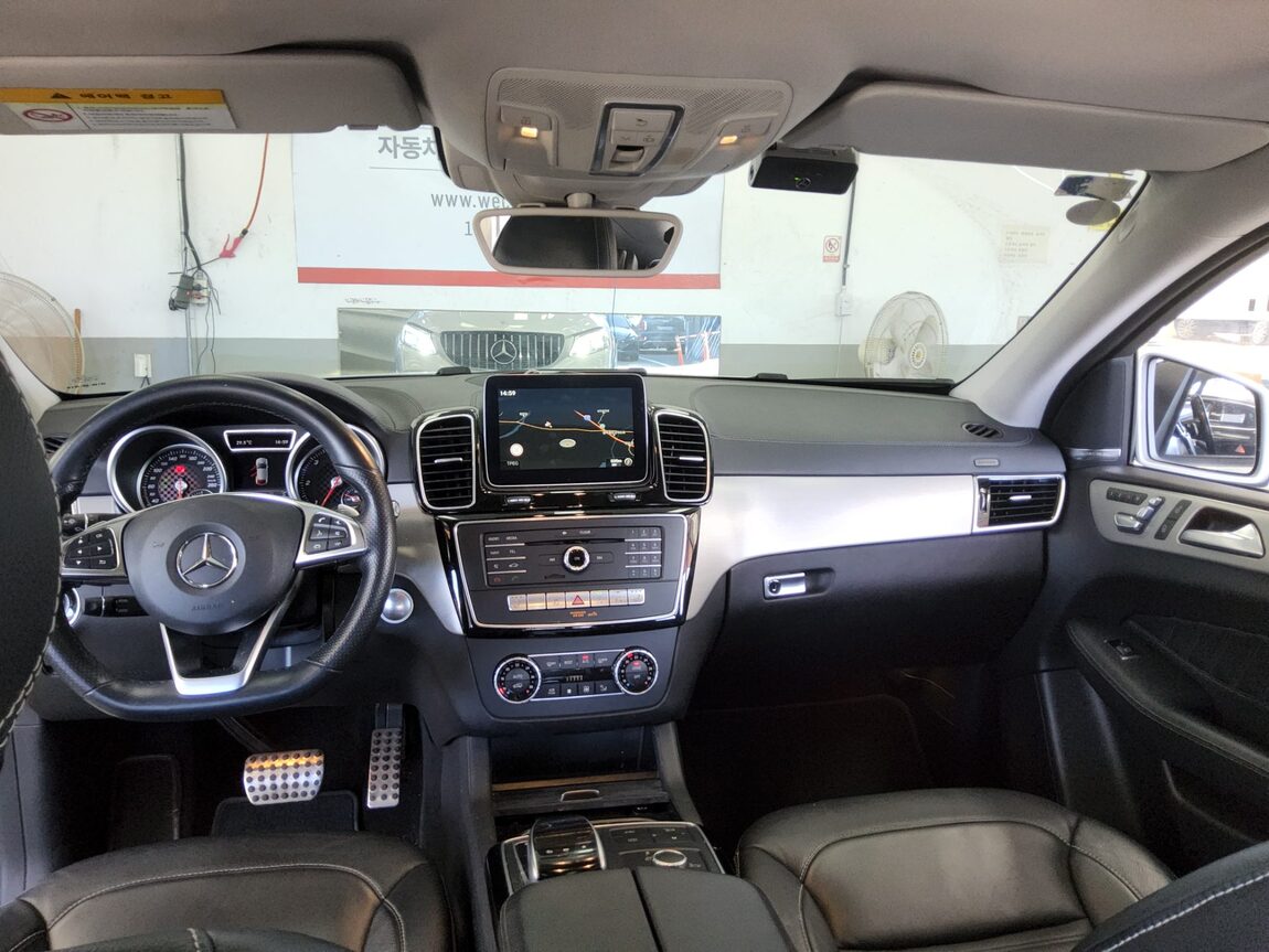 MERCEDES-BENZ GLE-CLASS (3RD GEN) GLE 350D 4MATIC COUPE 2017 - zdjęcie 11