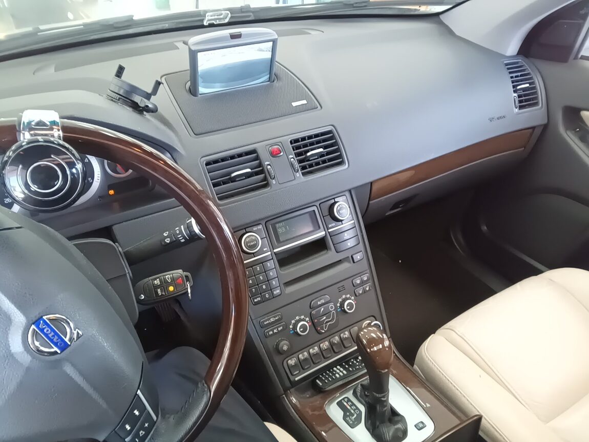 VOLVO XC90 (1ST GEN) D5 2011 - zdjęcie 11