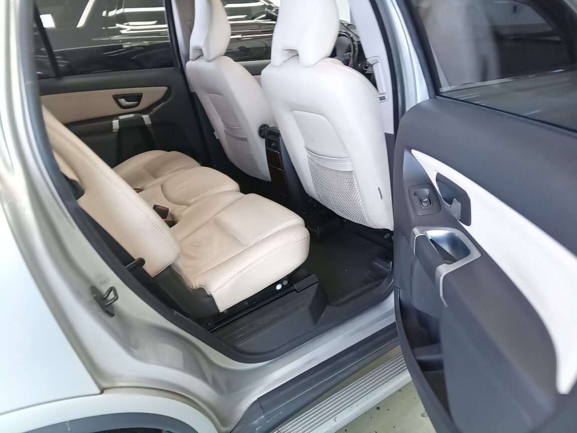 VOLVO XC90 (1ST GEN) D5 2011 - zdjęcie 13