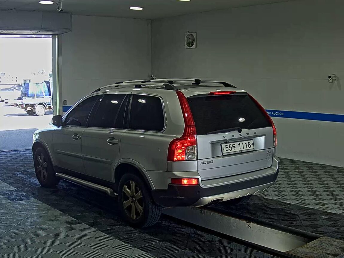 VOLVO XC90 (1ST GEN) D5 2011 - zdjęcie 6