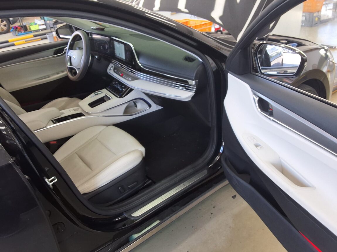 HYUNDAI THE NEW GRANDEUR IG GASOLINE 2.5 LE BLANC 2023 - zdjęcie 15