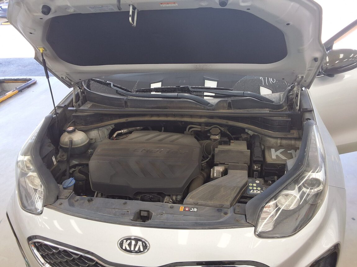 KIA SPORTAGE THE BOLD R2.0 DIESEL 2WD PRESTIGE 2019 - zdjęcie 20