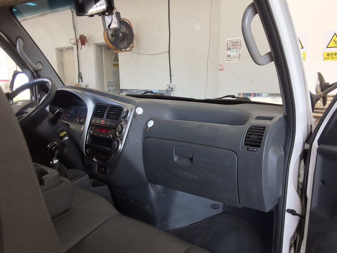 KIA BONGO III CARGO WING BODY 1.2 TON 2019 - zdjęcie 12