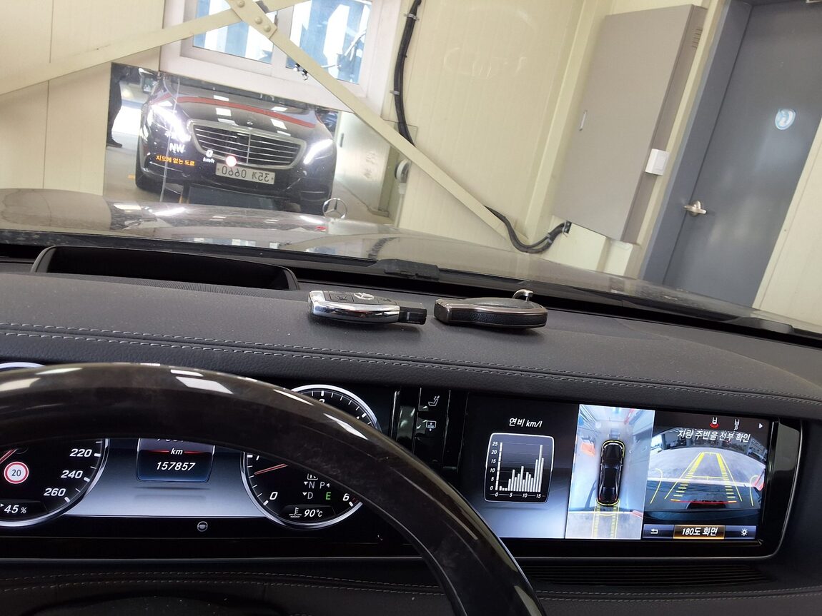 MERCEDES-BENZ S-CLASS (6TH GEN) S350 d 4MATIC 2016 - zdjęcie 24