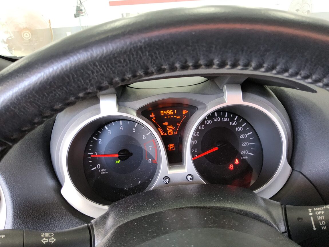 NISSAN JUKE 1.6 SV 2017 - zdjęcie 9
