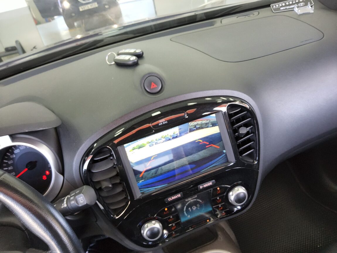 NISSAN JUKE 1.6 SV 2017 - zdjęcie 17