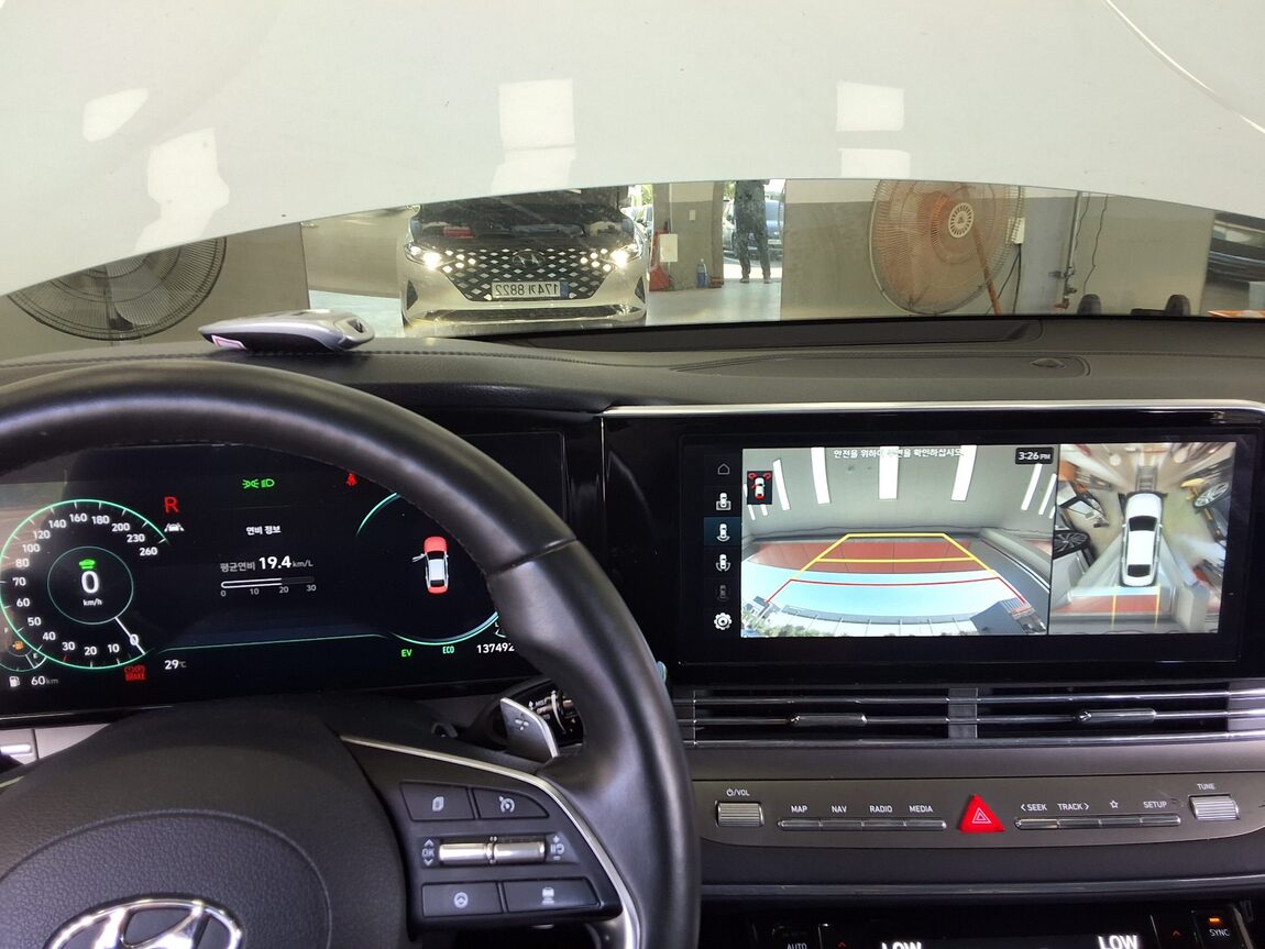 HYUNDAI THE NEW GRANDEUR IG HYBRID 2.4 HEV LE BLANC 2022 - zdjęcie 19