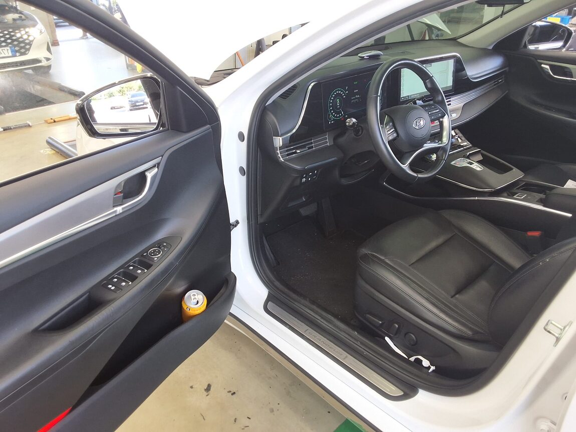 HYUNDAI THE NEW GRANDEUR IG HYBRID 2.4 HEV LE BLANC 2022 - zdjęcie 11