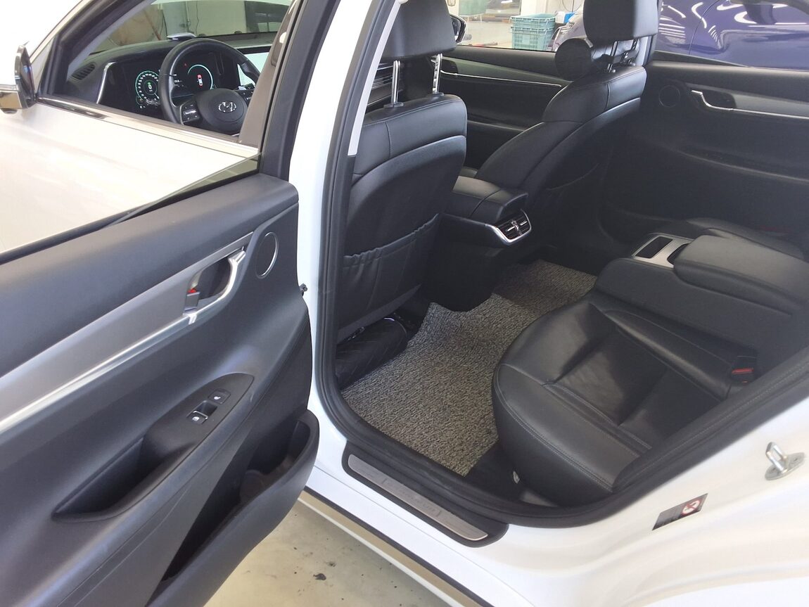HYUNDAI THE NEW GRANDEUR IG HYBRID 2.4 HEV LE BLANC 2022 - zdjęcie 13