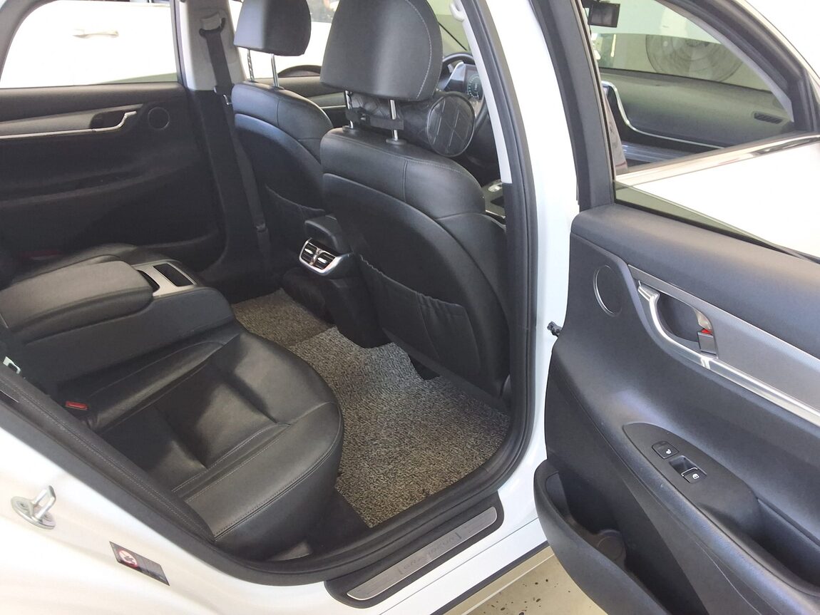 HYUNDAI THE NEW GRANDEUR IG HYBRID 2.4 HEV LE BLANC 2022 - zdjęcie 14