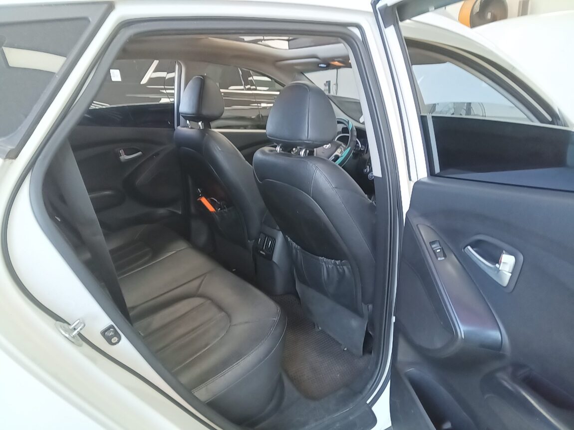 HYUNDAI NEW TUCSON ix DIESEL R2.0 2WD SMART SPECIAL 2014 - zdjęcie 13