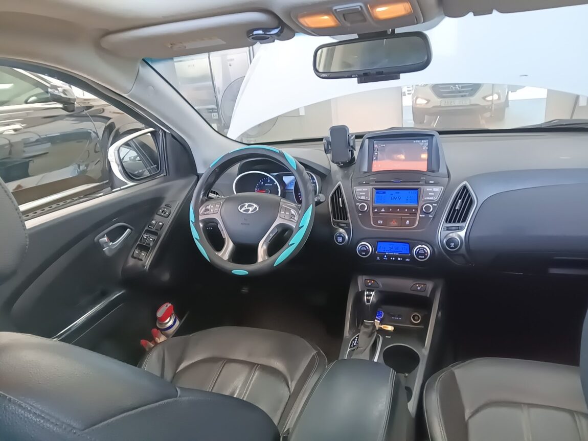 HYUNDAI NEW TUCSON ix DIESEL R2.0 2WD SMART SPECIAL 2014 - zdjęcie 19