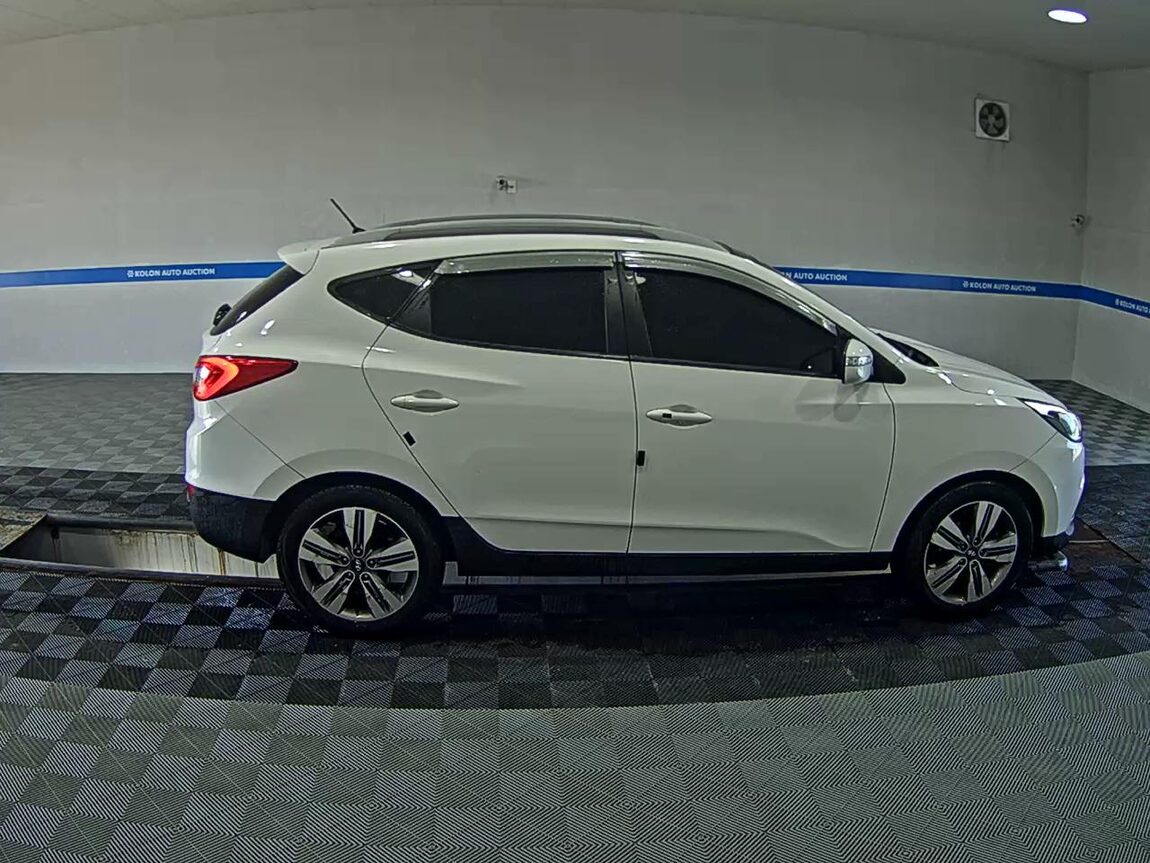 HYUNDAI NEW TUCSON ix DIESEL R2.0 2WD SMART SPECIAL 2014 - zdjęcie 4