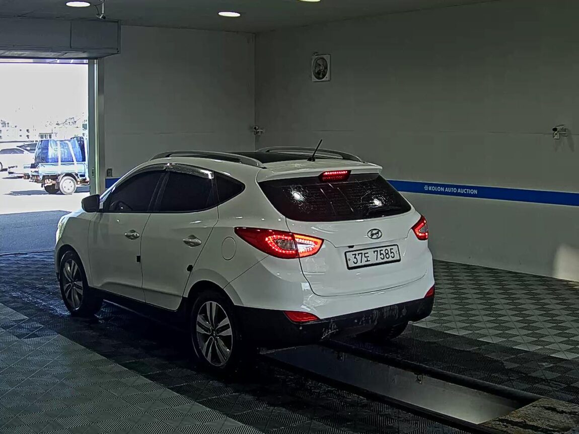 HYUNDAI NEW TUCSON ix DIESEL R2.0 2WD SMART SPECIAL 2014 - zdjęcie 6