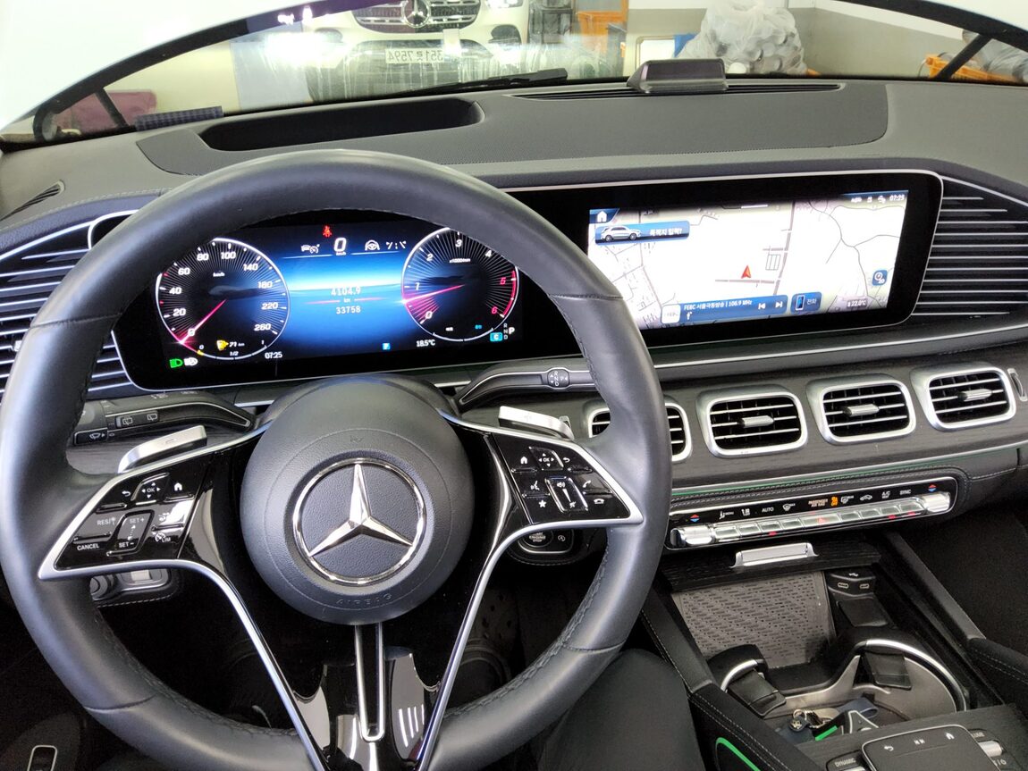MERCEDES-BENZ GLE-CLASS (4TH GEN) GLE 300d 4MATIC 2024 - zdjęcie 17