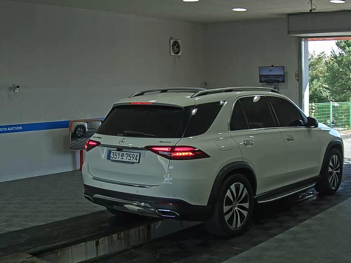 MERCEDES-BENZ GLE-CLASS (4TH GEN) GLE 300d 4MATIC 2024 - zdjęcie 5