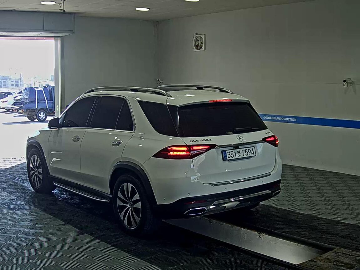 MERCEDES-BENZ GLE-CLASS (4TH GEN) GLE 300d 4MATIC 2024 - zdjęcie 6