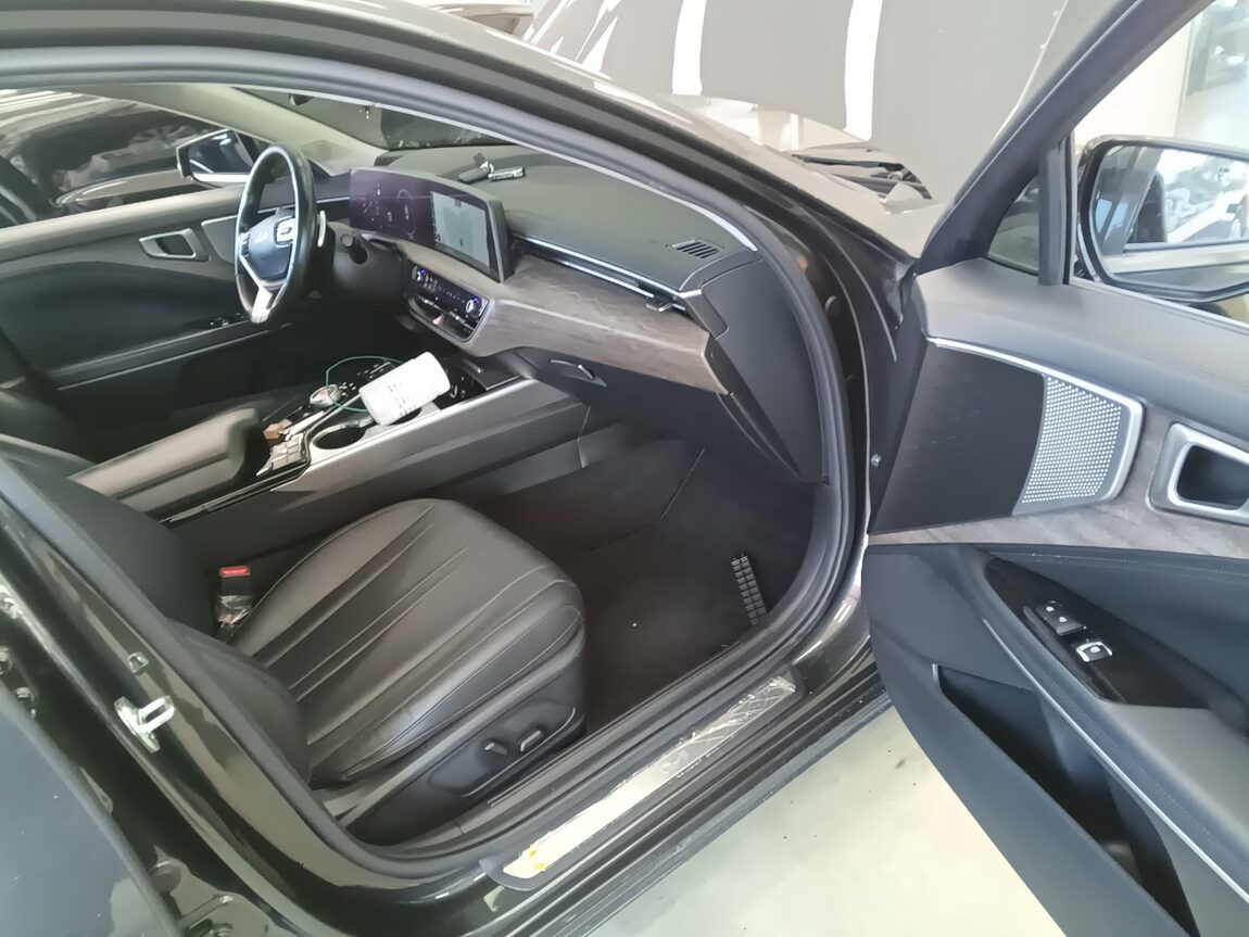 KIA K8 3.5 LPi RENTAL CAR TRENDY 2022 - zdjęcie 14