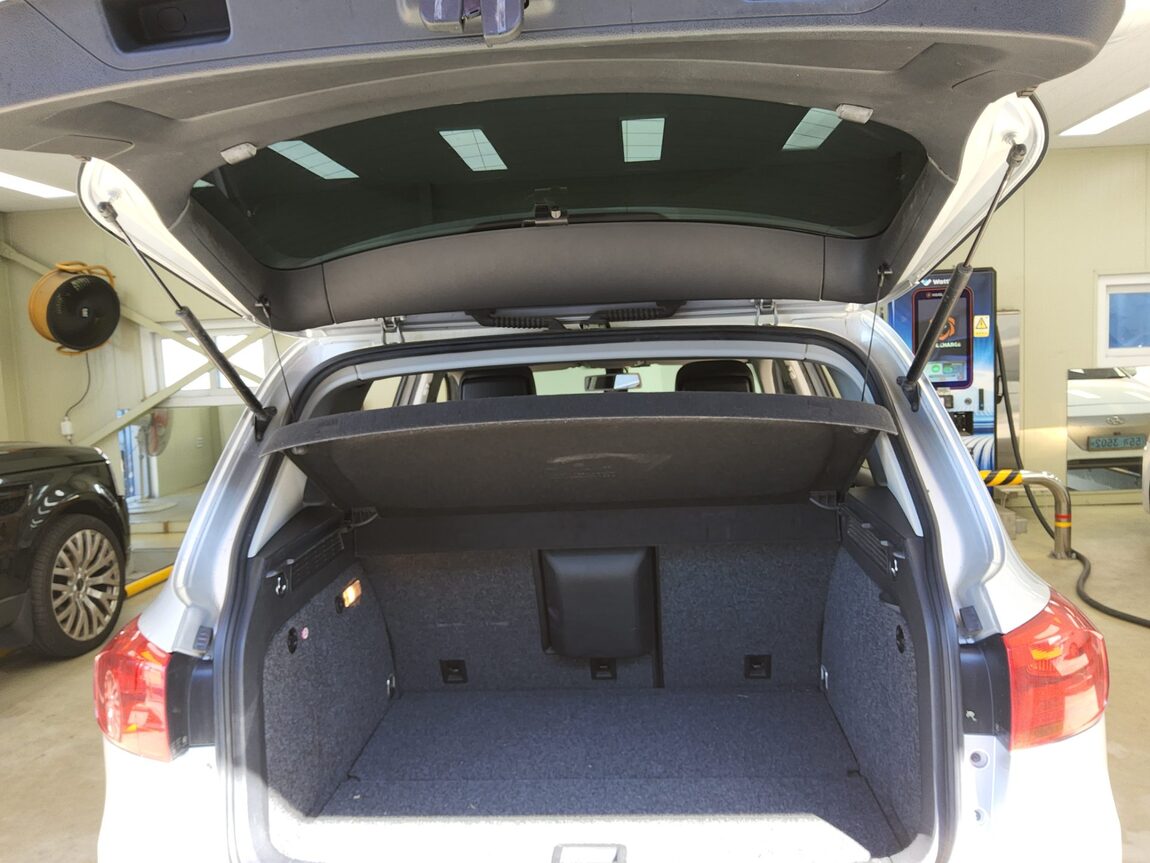 VOLKSWAGEN TIGUAN 2.0 TDI BLUEMOTION 2015 - zdjęcie 15