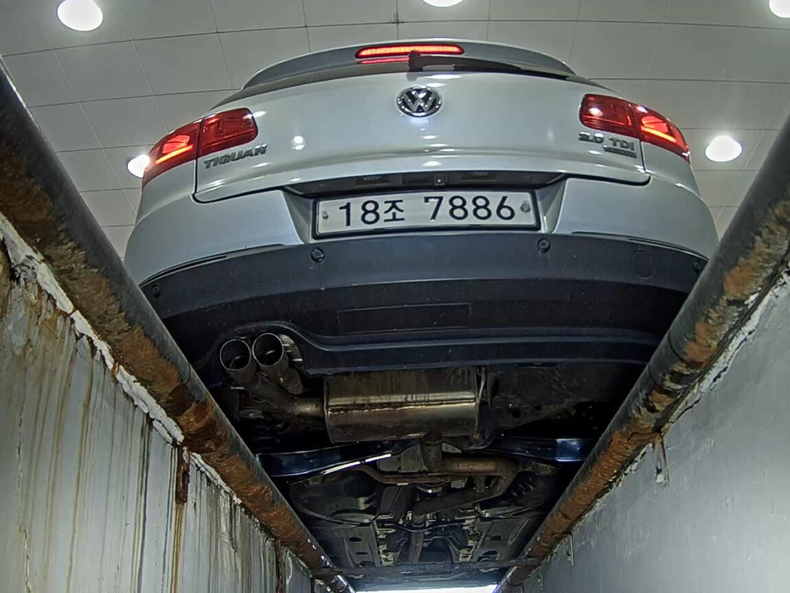 VOLKSWAGEN TIGUAN 2.0 TDI BLUEMOTION 2015 - zdjęcie 8