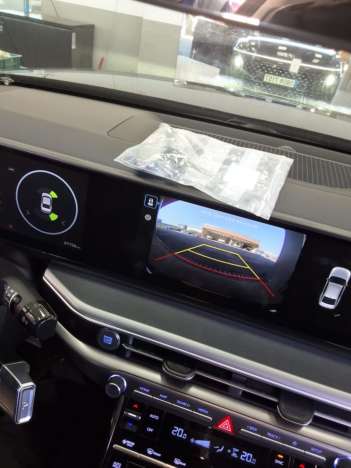 HYUNDAI THE ALL NEW GRANDEUR HYBRID 1.6 HYBRID PREMIUM 2023 - zdjęcie 17