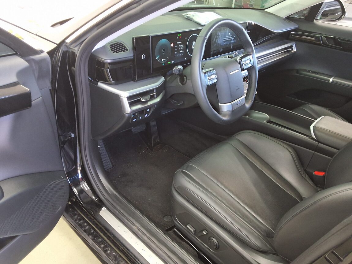 HYUNDAI THE ALL NEW GRANDEUR HYBRID 1.6 HYBRID PREMIUM 2023 - zdjęcie 10
