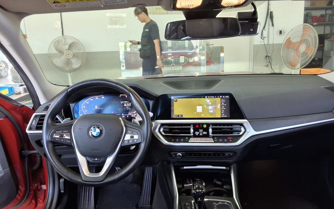 BMW 3 SERIES (7TH GEN) 320i LUXURY LINE 2020 - zdjęcie 11