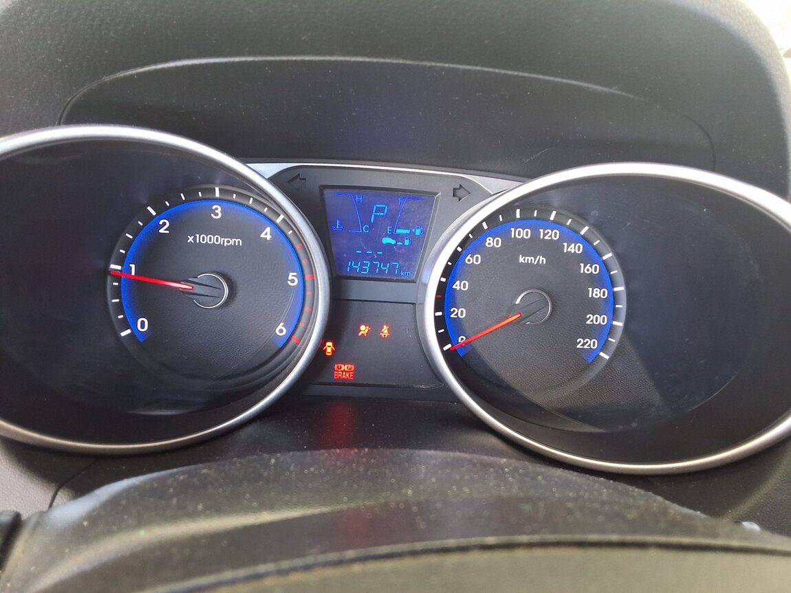 HYUNDAI NEW TUCSON ix DIESEL R2.0 2WD MODERN 2015 - zdjęcie 10