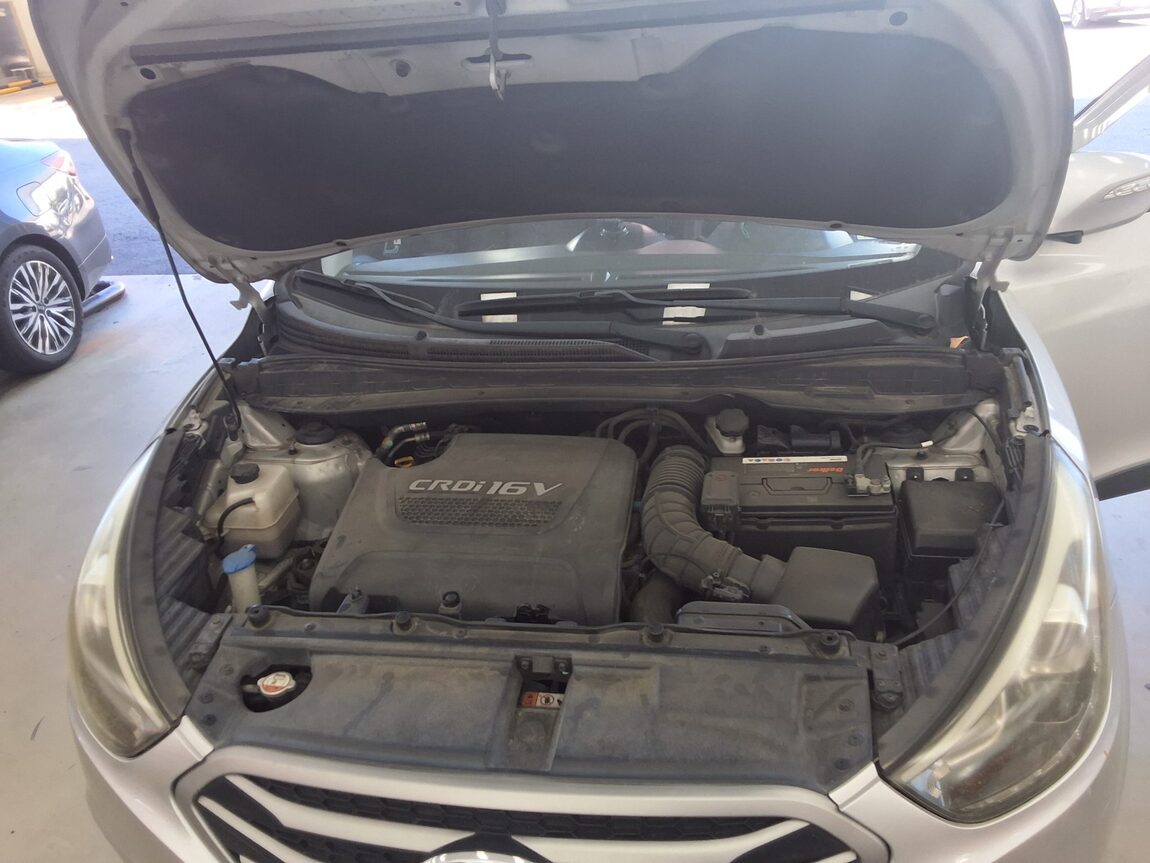 HYUNDAI NEW TUCSON ix DIESEL R2.0 2WD MODERN 2015 - zdjęcie 20