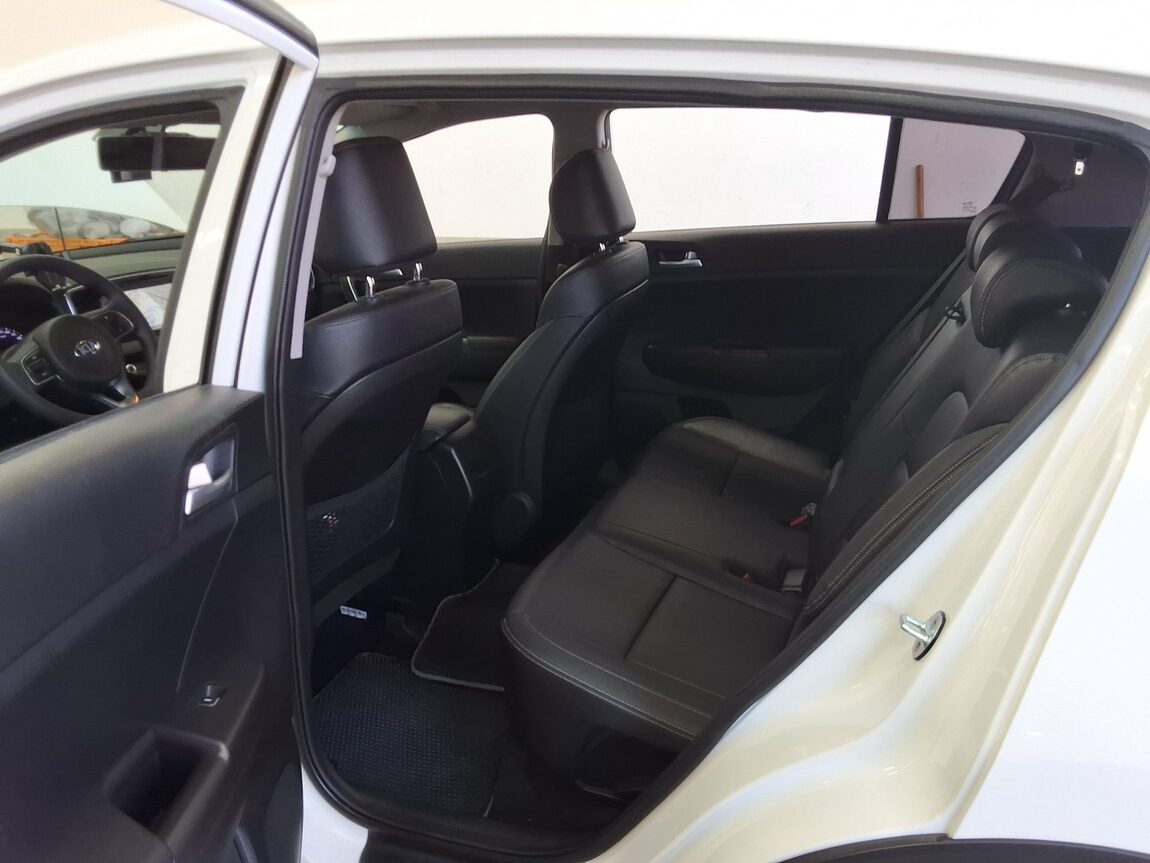 KIA NEW SPORTAGE R2.0 2WD TRENDY 2016 - zdjęcie 12