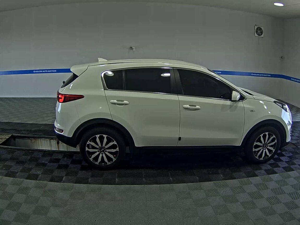 KIA NEW SPORTAGE R2.0 2WD TRENDY 2016 - zdjęcie 4