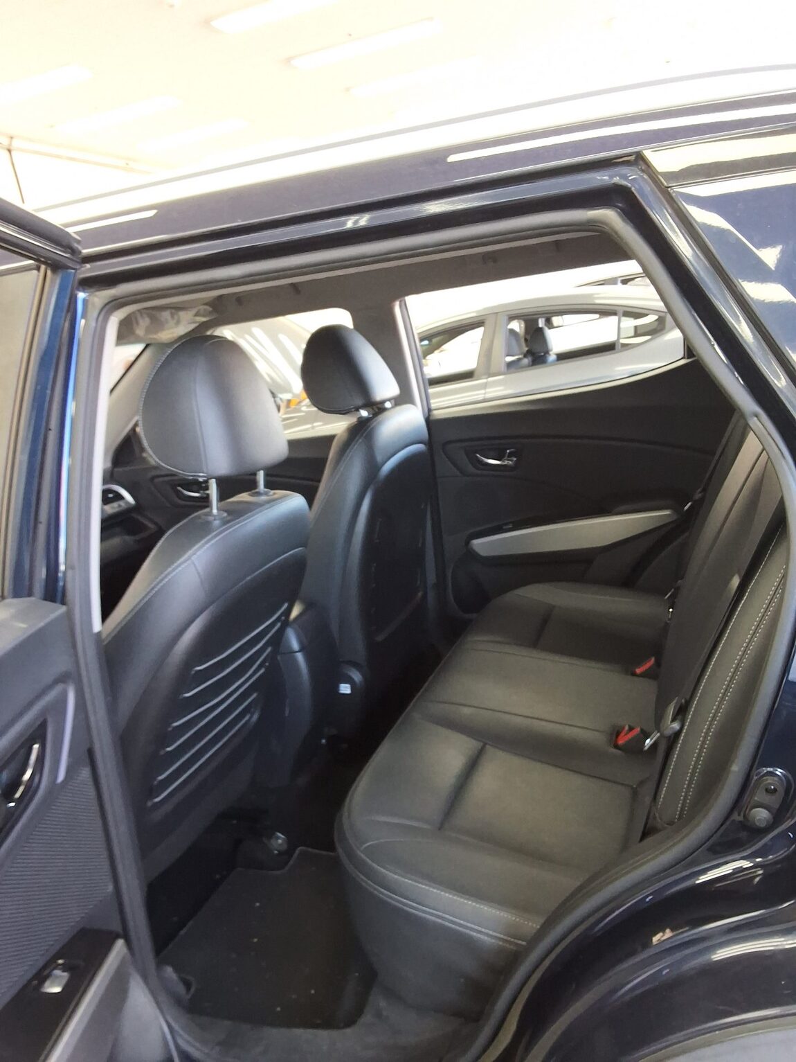 KG MOBILITY (SSANGYONG) TIVOLI GASOLINE 2WD VX 2016 - zdjęcie 12