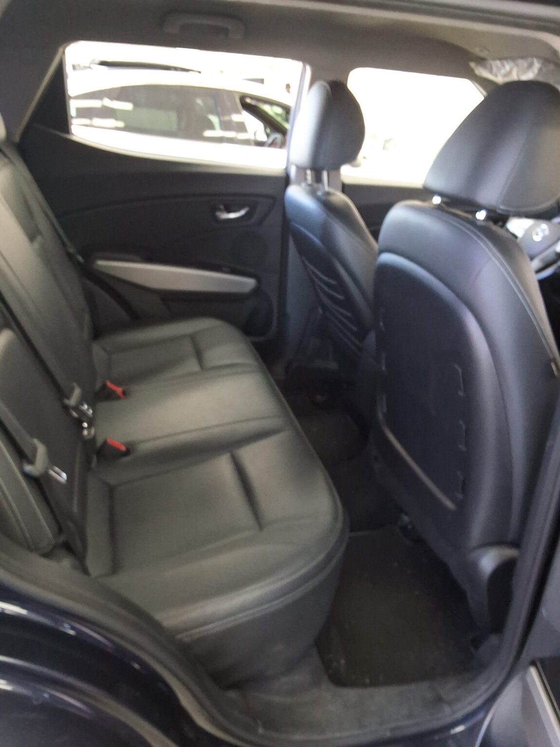 KG MOBILITY (SSANGYONG) TIVOLI GASOLINE 2WD VX 2016 - zdjęcie 13