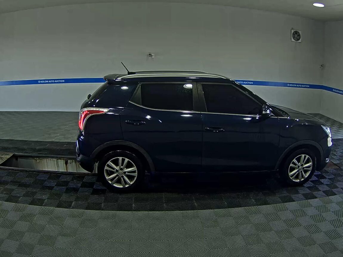 KG MOBILITY (SSANGYONG) TIVOLI GASOLINE 2WD VX 2016 - zdjęcie 4