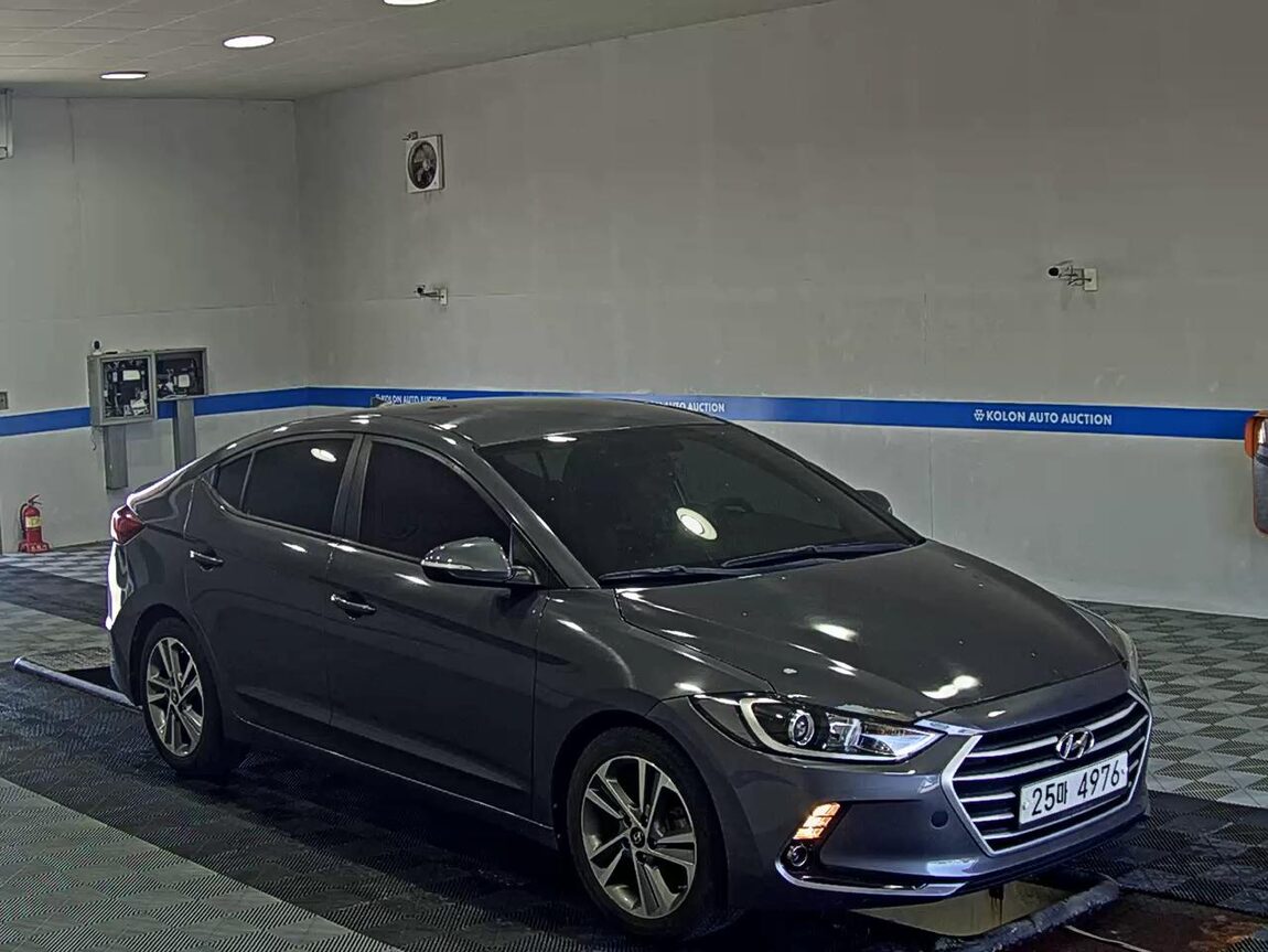 HYUNDAI AVANTE AD 1.6 GDi VALUE PLUS 2018 - zdjęcie 3