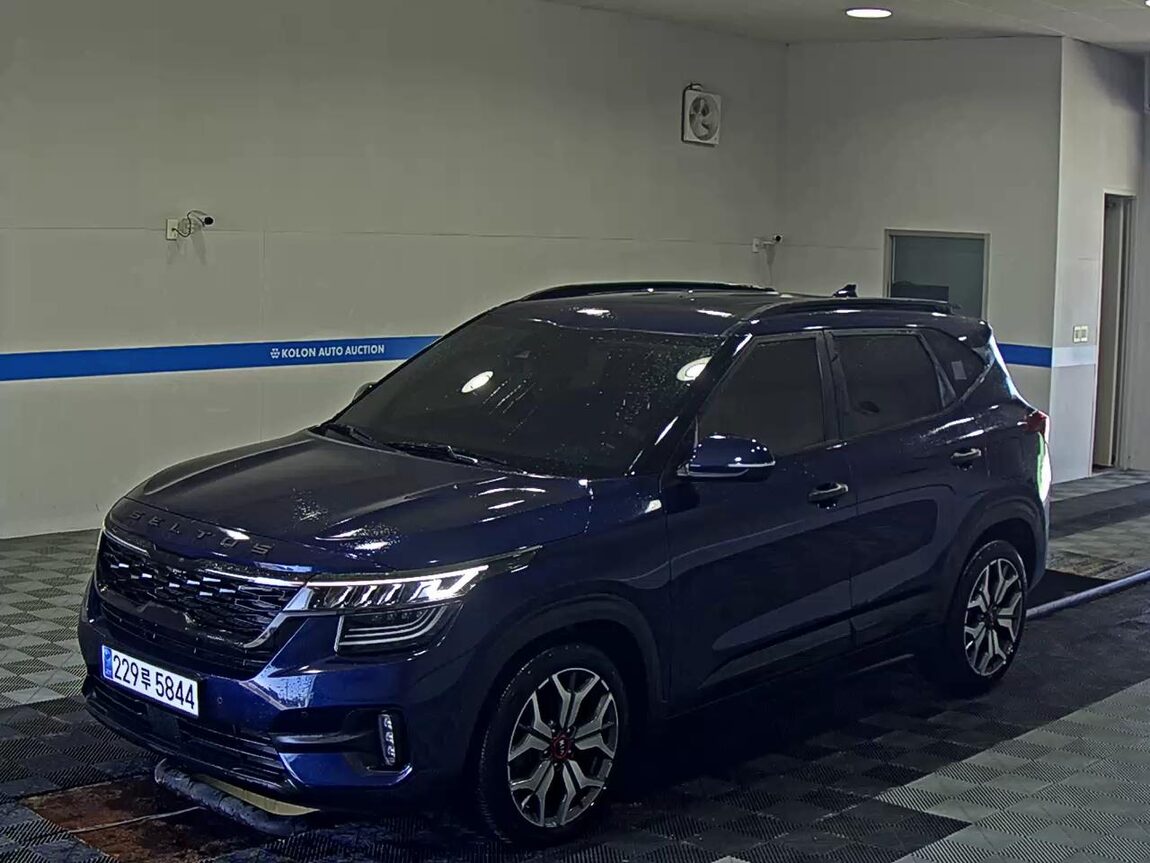 KIA SELTOS 1.6 GASOLINE 2WD SIGNATURE 2021 - zdjęcie 2