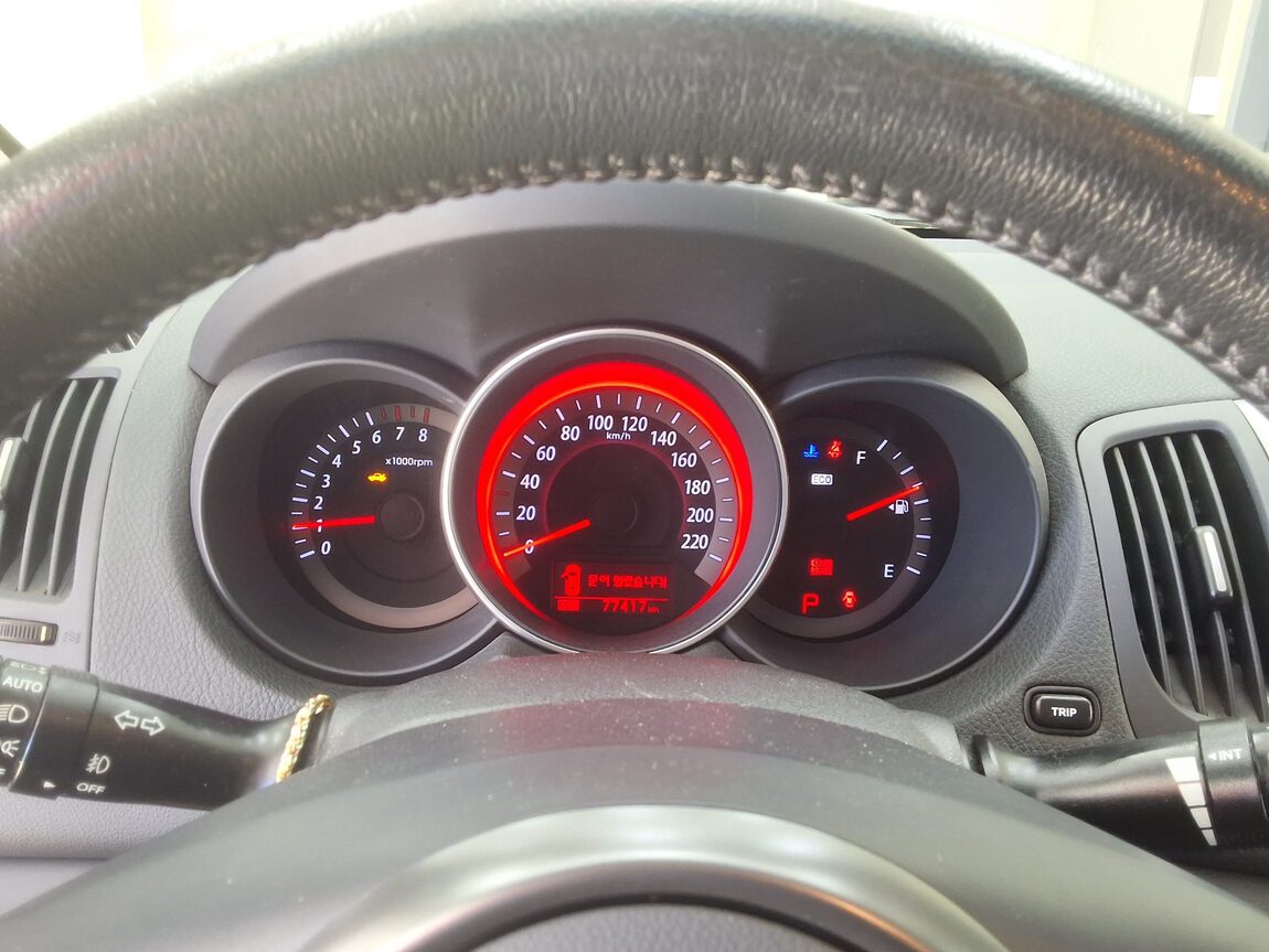 KIA FORTE 1.6 CVVT PREMIUM Si BLACK 2010 - zdjęcie 10